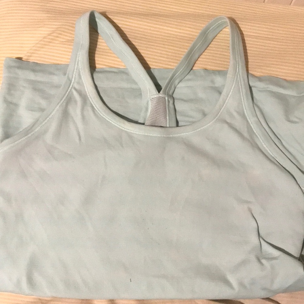 LULULEMON TANK